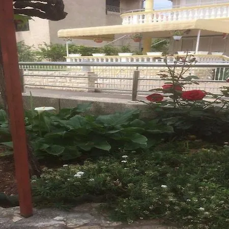 Tanja - Two Bedroom With Terrace Apartman