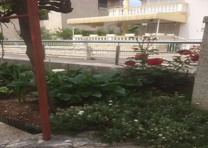 Tanja - Two Bedroom With Terrace Apartamento