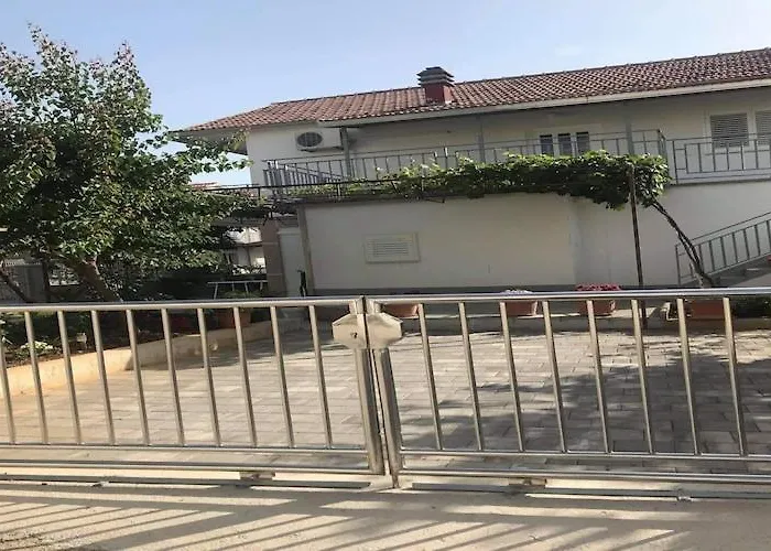 Apartman Tanja - Two Bedroom With Terrace